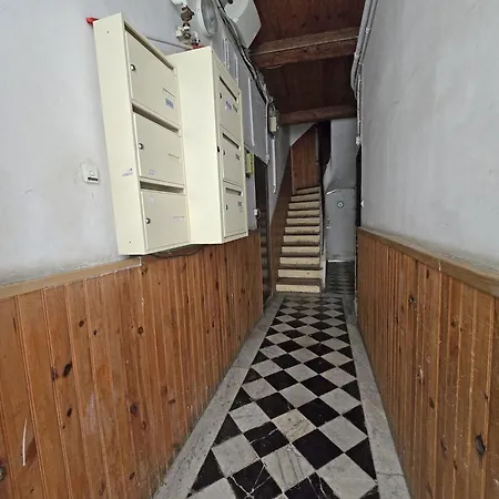 Gregbnb - Studio Mezzanine - Parking Inclus - Climatise - 15min Gare Toulon